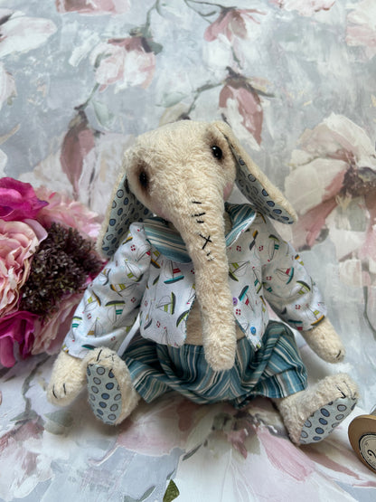 Handmade Mohair Artist Bear/Elephant 28cm Collectable Keepsake heirloom OOAK